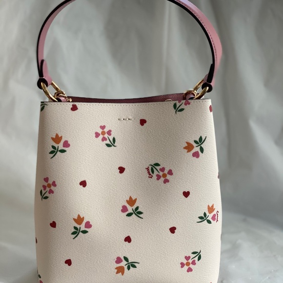 Coach Small Town Bucket Bag With Heart Petal Print - Picture 7 of 13